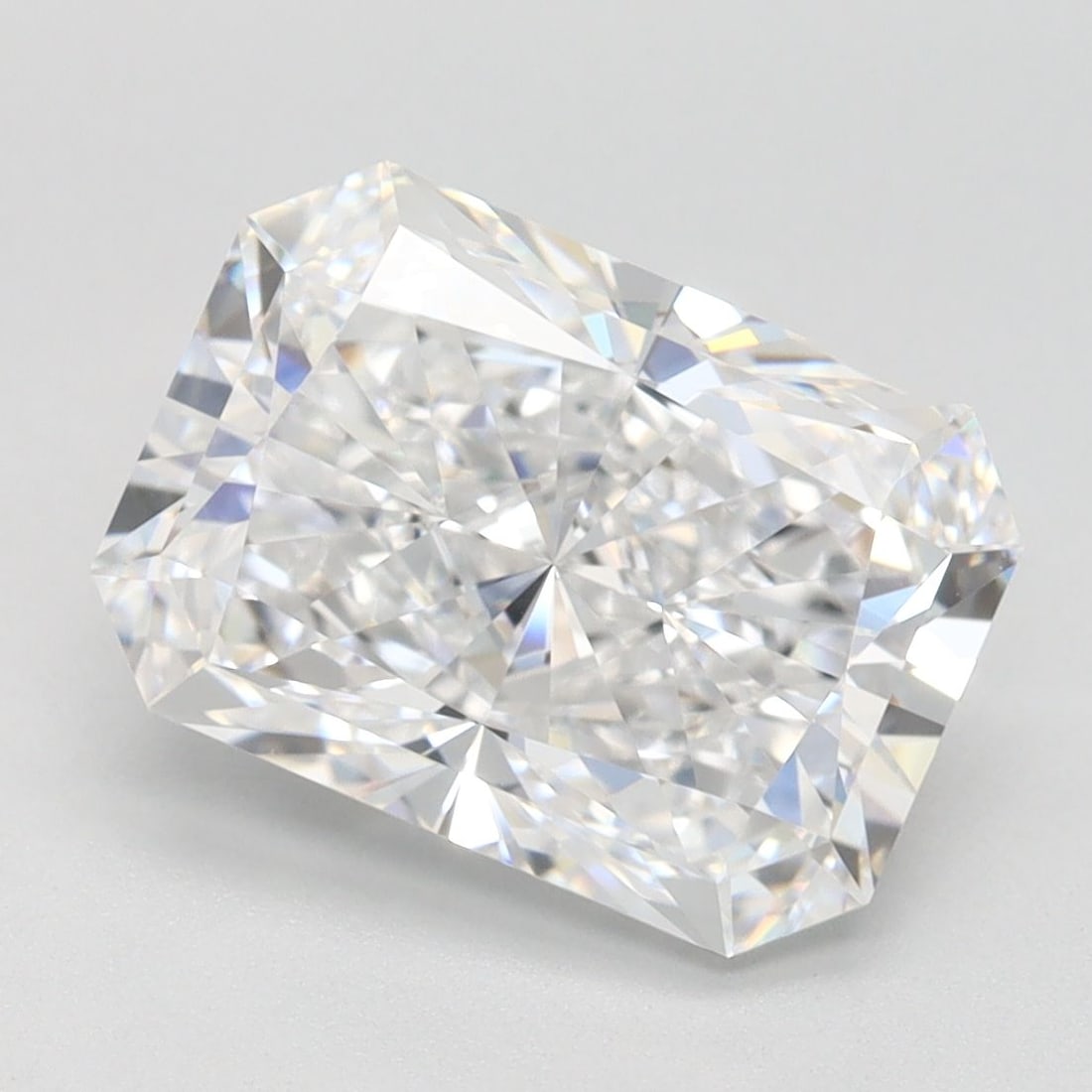 IGI Radiant 3.09ct D IF - Loose Lab Diamond: IGI Radiant 3.09ct D IF - Loose Lab Diamond Item Specifics: Source: This Is A Real Diamond Grown In A Lab Not Mined. Carat: 3.09 Cut: - Color: D Clarity: IF Polish: EX Symmetry: EX Measurements: 10.06