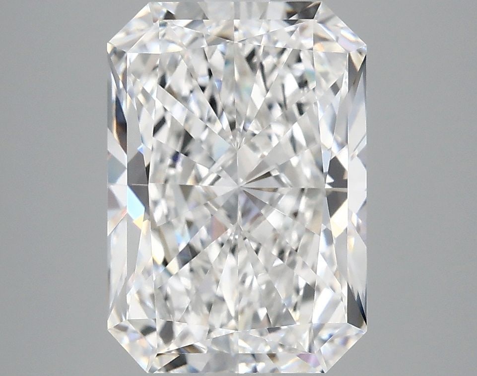 IGI Radiant 3.88ct E VVS2 - Loose Lab Diamond: IGI Radiant 3.88ct E VVS2 - Loose Lab Diamond Item Specifics: Source: This Is A Real Diamond Grown In A Lab Not Mined. Carat: 3.88 Cut: - Color: E Clarity: VVS2 Polish: EX Symmetry: EX Measurements: 1