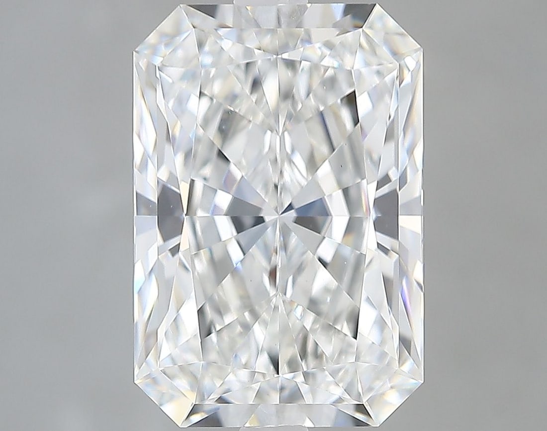 IGI Radiant 4.11ct E VVS2 - Loose Lab Diamond: IGI Radiant 4.11ct E VVS2 - Loose Lab Diamond Item Specifics: Source: This Is A Real Diamond Grown In A Lab Not Mined. Carat: 4.11 Cut: - Color: E Clarity: VVS2 Polish: EX Symmetry: EX Measurements: 1