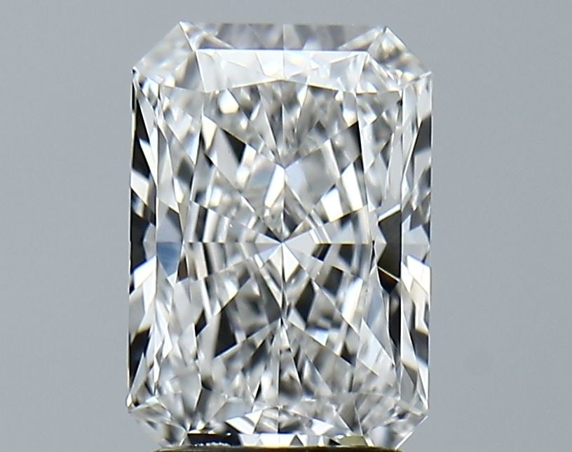 IGI Radiant 2.15ct E VVS2 - Loose Lab Diamond: IGI Radiant 2.15ct E VVS2 - Loose Lab Diamond Item Specifics: Source: This Is A Real Diamond Grown In A Lab Not Mined. Carat: 2.15 Cut: - Color: E Clarity: VVS2 Polish: EX Symmetry: EX Measurements: 9