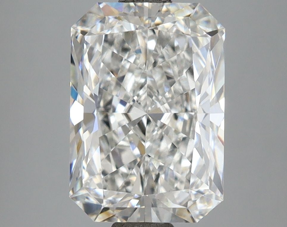IGI Radiant 3.07ct E VVS2 - Loose Lab Diamond: IGI Radiant 3.07ct E VVS2 - Loose Lab Diamond Item Specifics: Source: This Is A Real Diamond Grown In A Lab Not Mined. Carat: 3.07 Cut: - Color: E Clarity: VVS2 Polish: EX Symmetry: EX Measurements: 1