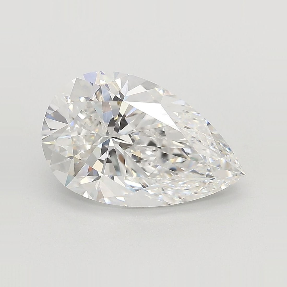 IGI Pear 4.01ct E VVS2 - Loose Lab Diamond: IGI Pear 4.01ct E VVS2 - Loose Lab Diamond Item Specifics: Source: This Is A Real Diamond Grown In A Lab Not Mined. Carat: 4.01 Cut: - Color: E Clarity: VVS2 Polish: EX Symmetry: EX Measurements: 13.8
