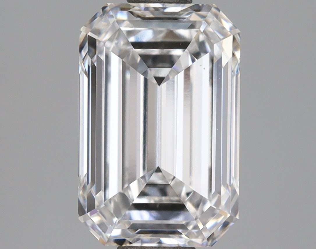 IGI Emerald 2.57ct D VVS1 - Loose Lab Diamond: IGI Emerald 2.57ct D VVS1 - Loose Lab Diamond Item Specifics: Source: This Is A Real Diamond Grown In A Lab Not Mined. Carat: 2.57 Cut: - Color: D Clarity: VVS1 Polish: EX Symmetry: EX Measurements: 9