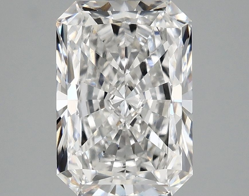 IGI Radiant 2.43ct E VVS2 - Loose Lab Diamond: IGI Radiant 2.43ct E VVS2 - Loose Lab Diamond Item Specifics: Source: This Is A Real Diamond Grown In A Lab Not Mined. Carat: 2.43 Cut: - Color: E Clarity: VVS2 Polish: EX Symmetry: EX Measurements: 9