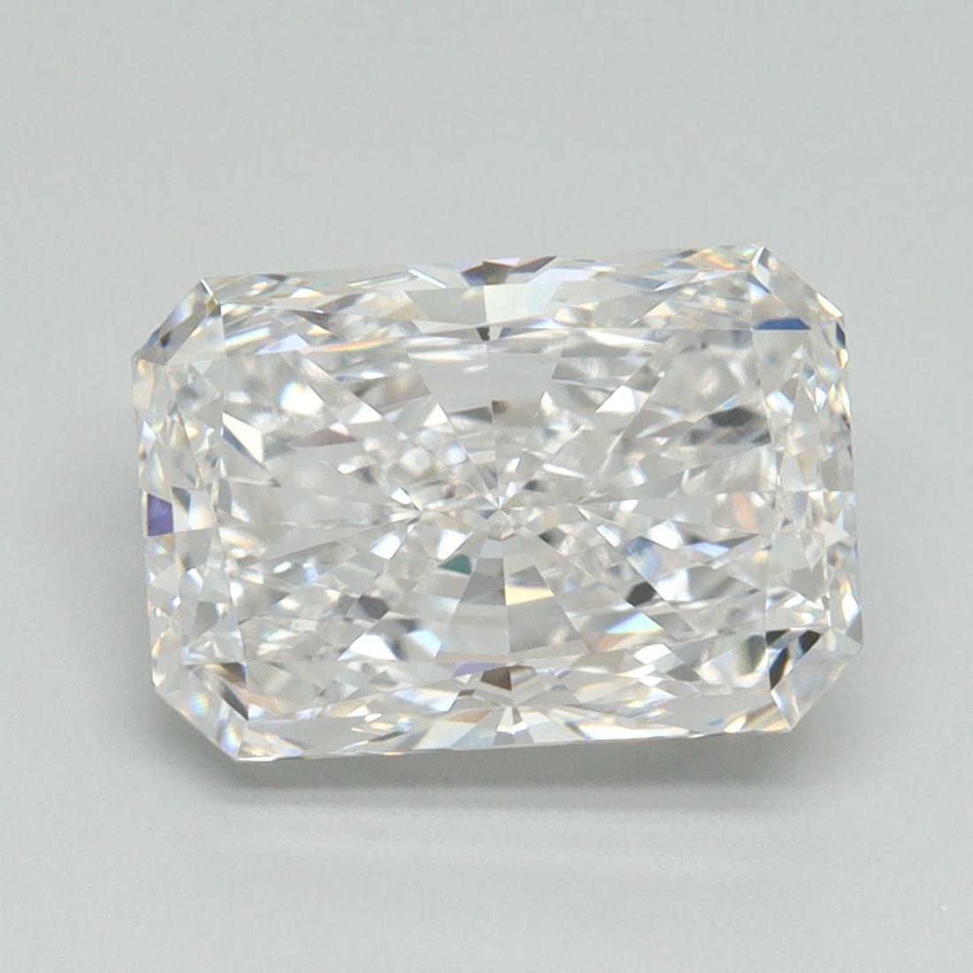 IGI Radiant 3.76ct D VVS2 - Loose Lab Diamond: IGI Radiant 3.76ct D VVS2 - Loose Lab Diamond Item Specifics: Source: This Is A Real Diamond Grown In A Lab Not Mined. Carat: 3.76 Cut: - Color: D Clarity: VVS2 Polish: EX Symmetry: EX Measurements: 1