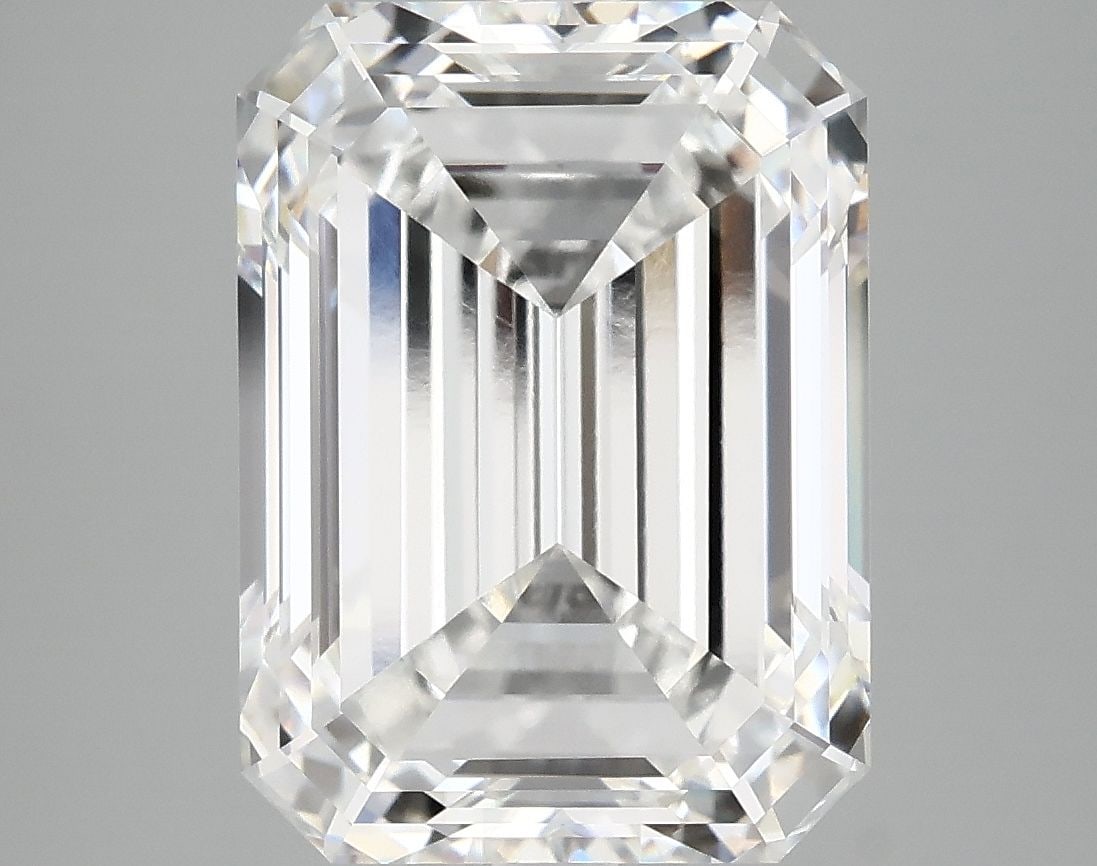 IGI Emerald 7.3ct E VVS2 - Loose Lab Diamond: IGI Emerald 7.3ct E VVS2 - Loose Lab Diamond Item Specifics: Source: This Is A Real Diamond Grown In A Lab Not Mined. Carat: 7.3 Cut: - Color: E Clarity: VVS2 Polish: EX Symmetry: EX Measurements: 12.
