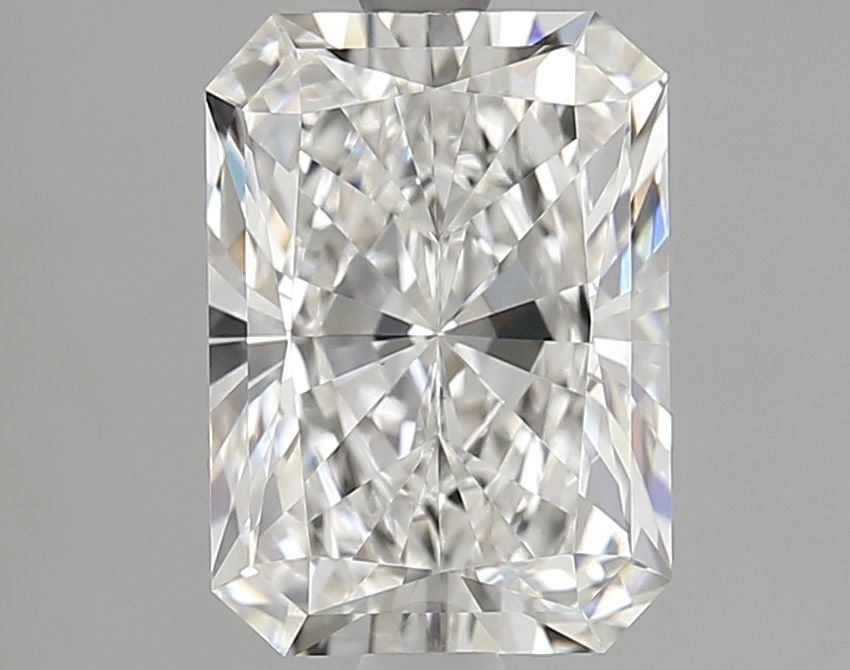 IGI Radiant 2.51ct Fancy Vivid Pink VVS2 - Loose Lab Diamond: IGI Radiant 2.51ct Fancy Vivid Pink VVS2 - Loose Lab Diamond Item Specifics: Source: This Is A Real Diamond Grown In A Lab Not Mined. Carat: 2.51 Cut: - Color: Fancy Vivid Pink Clarity: VVS2 Polish: E