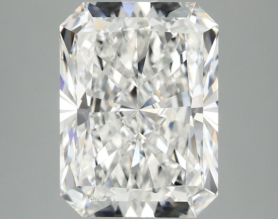 IGI Radiant 5.09ct E VVS2 - Loose Lab Diamond: IGI Radiant 5.09ct E VVS2 - Loose Lab Diamond Item Specifics: Source: This Is A Real Diamond Grown In A Lab Not Mined. Carat: 5.09 Cut: - Color: E Clarity: VVS2 Polish: EX Symmetry: EX Measurements: 1