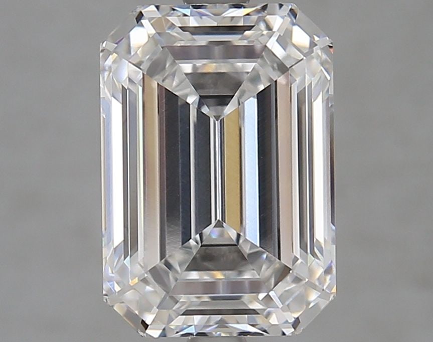 GIA Emerald 4.06ct E VVS2 - Loose Lab Diamond: GIA Emerald 4.06ct E VVS2 - Loose Lab Diamond Item Specifics: Source: This Is A Real Diamond Grown In A Lab Not Mined. Carat: 4.06 Cut: - Color: E Clarity: VVS2 Polish: EX Symmetry: EX Measurements: 1