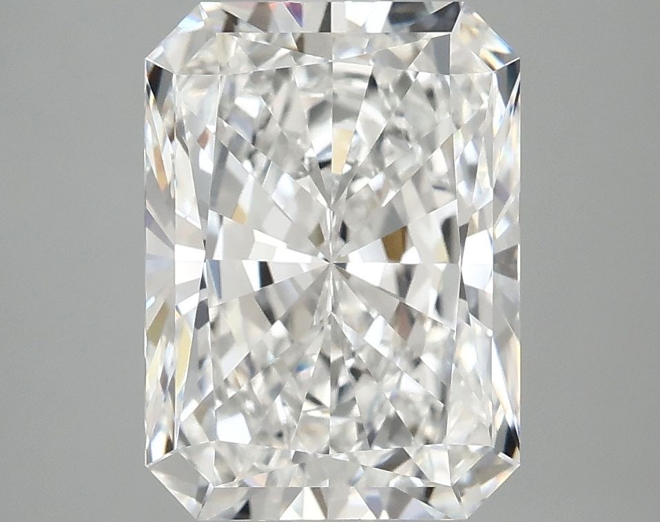 IGI Radiant 4.08ct E VVS2 - Loose Lab Diamond: IGI Radiant 4.08ct E VVS2 - Loose Lab Diamond Item Specifics: Source: This Is A Real Diamond Grown In A Lab Not Mined. Carat: 4.08 Cut: - Color: E Clarity: VVS2 Polish: EX Symmetry: EX Measurements: 1