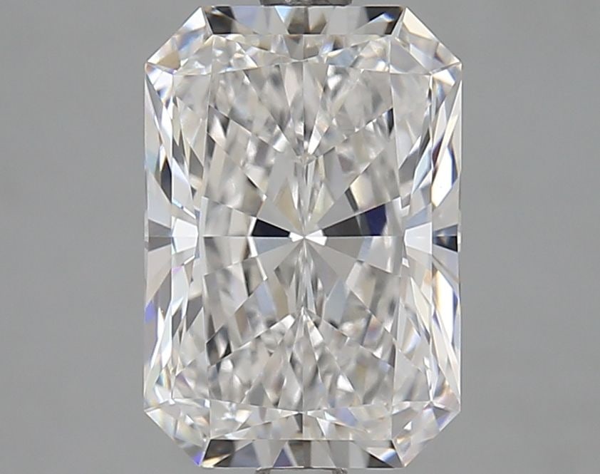 GIA Radiant 3.17ct E VVS2 - Loose Lab Diamond: GIA Radiant 3.17ct E VVS2 - Loose Lab Diamond Item Specifics: Source: This Is A Real Diamond Grown In A Lab Not Mined. Carat: 3.17 Cut: - Color: E Clarity: VVS2 Polish: EX Symmetry: EX Measurements: 1