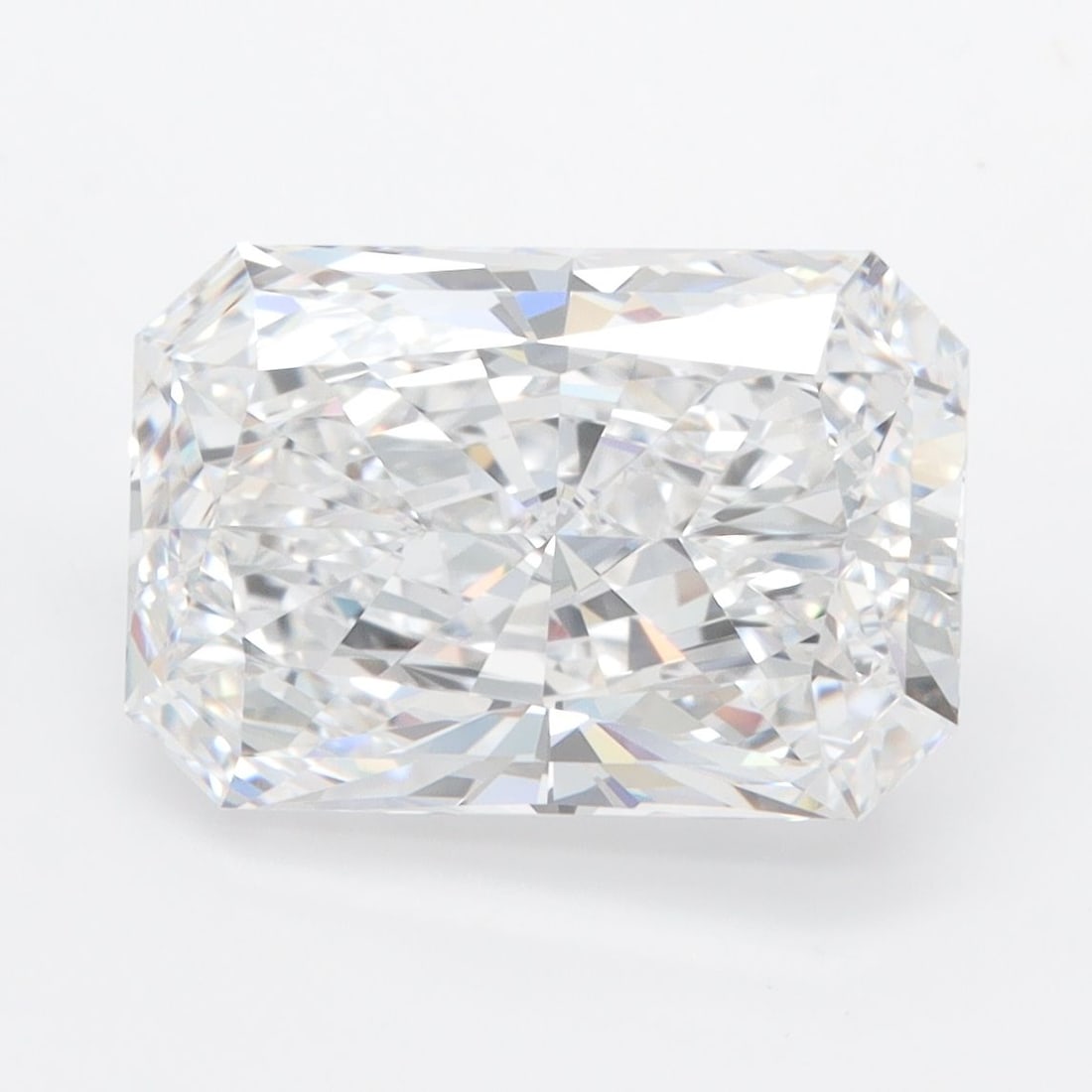 IGI Radiant 4.4ct D IF - Loose Lab Diamond: IGI Radiant 4.4ct D IF - Loose Lab Diamond Item Specifics: Source: This Is A Real Diamond Grown In A Lab Not Mined. Carat: 4.4 Cut: - Color: D Clarity: IF Polish: EX Symmetry: EX Measurements: 12.06L 