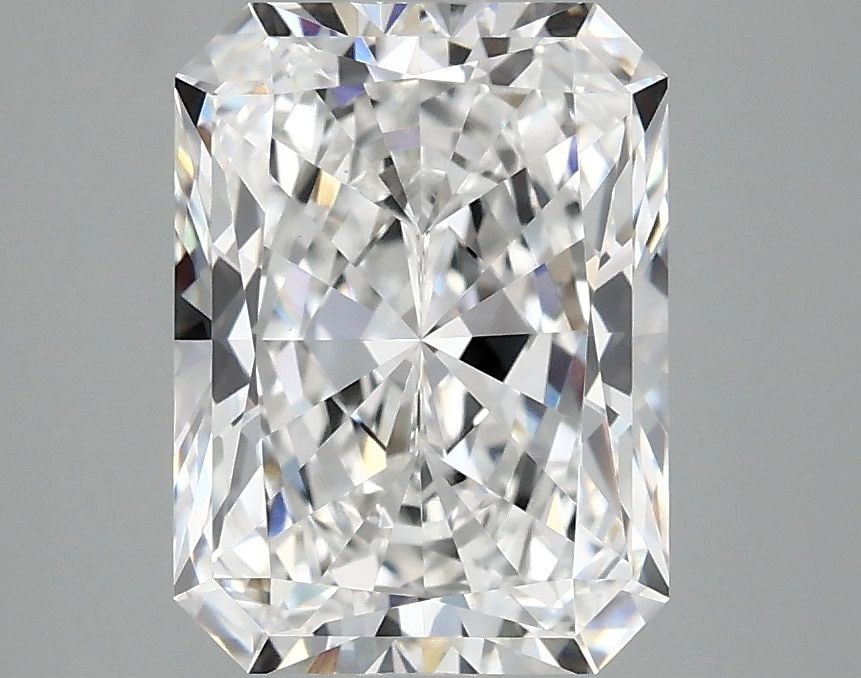 IGI Radiant 3.09ct E VVS2 - Loose Lab Diamond: IGI Radiant 3.09ct E VVS2 - Loose Lab Diamond Item Specifics: Source: This Is A Real Diamond Grown In A Lab Not Mined. Carat: 3.09 Cut: - Color: E Clarity: VVS2 Polish: EX Symmetry: EX Measurements: