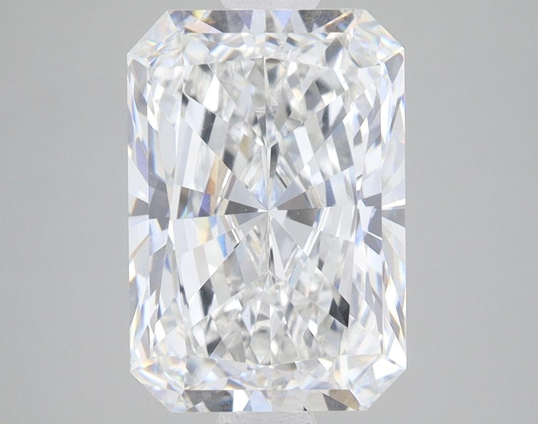 IGI Radiant 5.01ct E VVS2 - Loose Lab Diamond: IGI Radiant 5.01ct E VVS2 - Loose Lab Diamond Item Specifics: Source: This Is A Real Diamond Grown In A Lab Not Mined. Carat: 5.01 Cut: - Color: E Clarity: VVS2 Polish: EX Symmetry: EX Measurements: 1