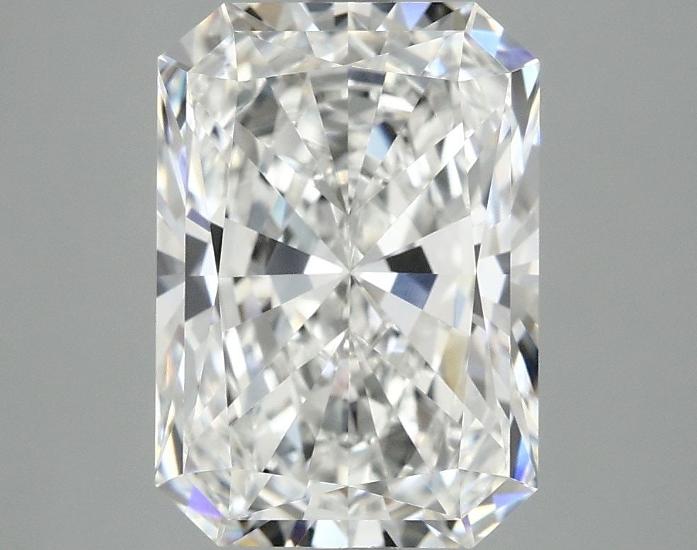 IGI Radiant 4.17ct E VVS2 - Loose Lab Diamond: IGI Radiant 4.17ct E VVS2 - Loose Lab Diamond Item Specifics: Source: This Is A Real Diamond Grown In A Lab Not Mined. Carat: 4.17 Cut: - Color: E Clarity: VVS2 Polish: EX Symmetry: EX Measurements: 1