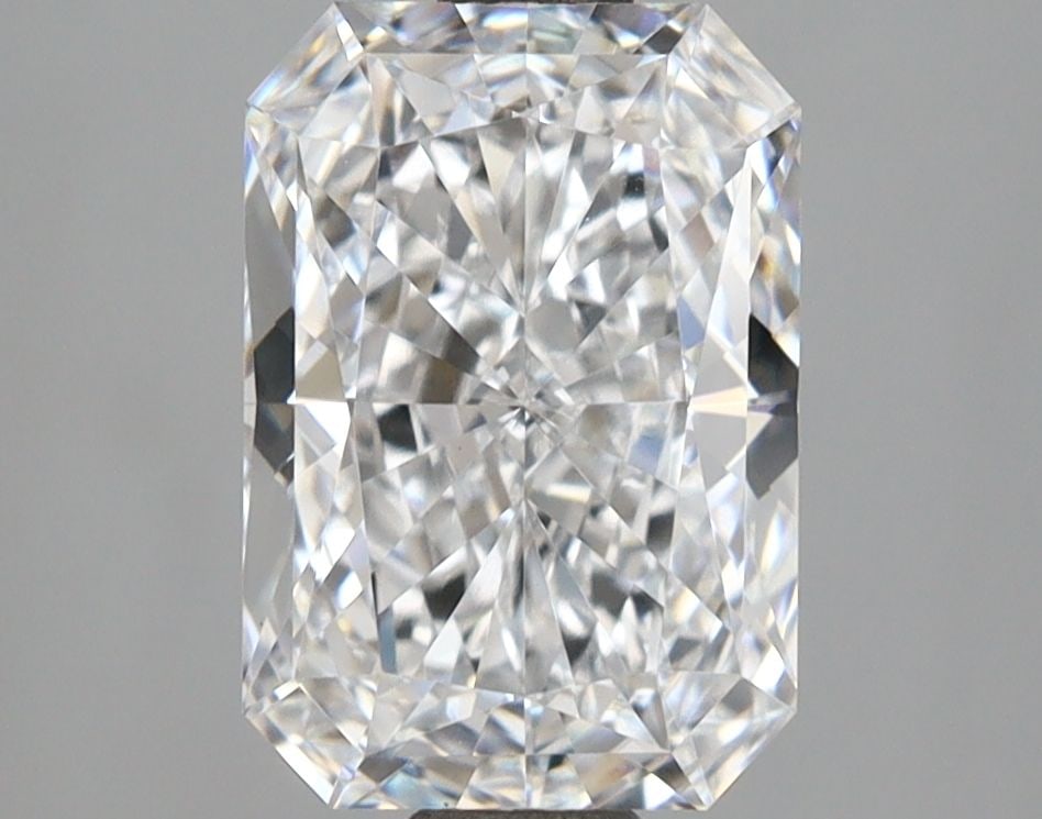 IGI Radiant 2.51ct D IF - Loose Lab Diamond: IGI Radiant 2.51ct D IF - Loose Lab Diamond Item Specifics: Source: This Is A Real Diamond Grown In A Lab Not Mined. Carat: 2.51 Cut: - Color: D Clarity: IF Polish: EX Symmetry: EX Measurements: 9.6L