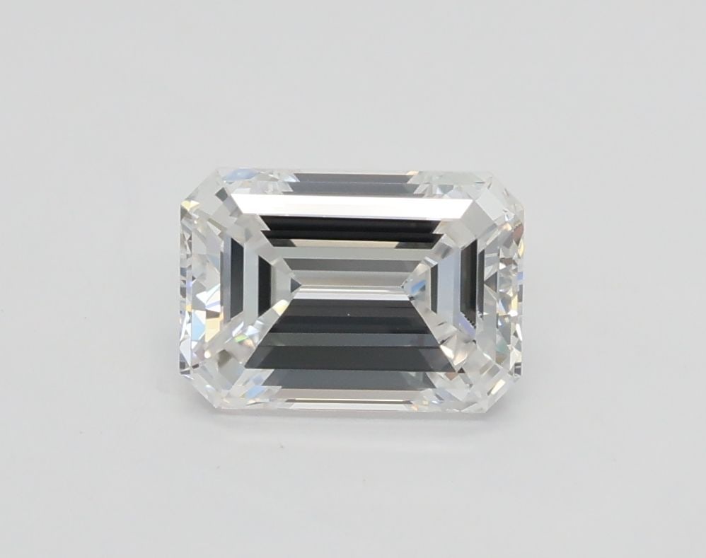 IGI Emerald 0.91ct E VVS2 - Loose Lab Diamond: IGI Emerald 0.91ct E VVS2 - Loose Lab Diamond Item Specifics: Source: This Is A Real Diamond Grown In A Lab Not Mined. Carat: 0.91 Cut: - Color: E Clarity: VVS2 Polish: EX Symmetry: EX Measurements: 6