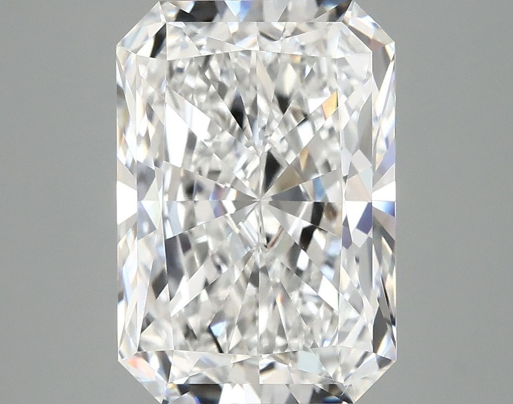 IGI Radiant 4.08ct D VVS2 - Loose Lab Diamond: IGI Radiant 4.08ct D VVS2 - Loose Lab Diamond Item Specifics: Source: This Is A Real Diamond Grown In A Lab Not Mined. Carat: 4.08 Cut: - Color: D Clarity: VVS2 Polish: EX Symmetry: EX Measurements: 1