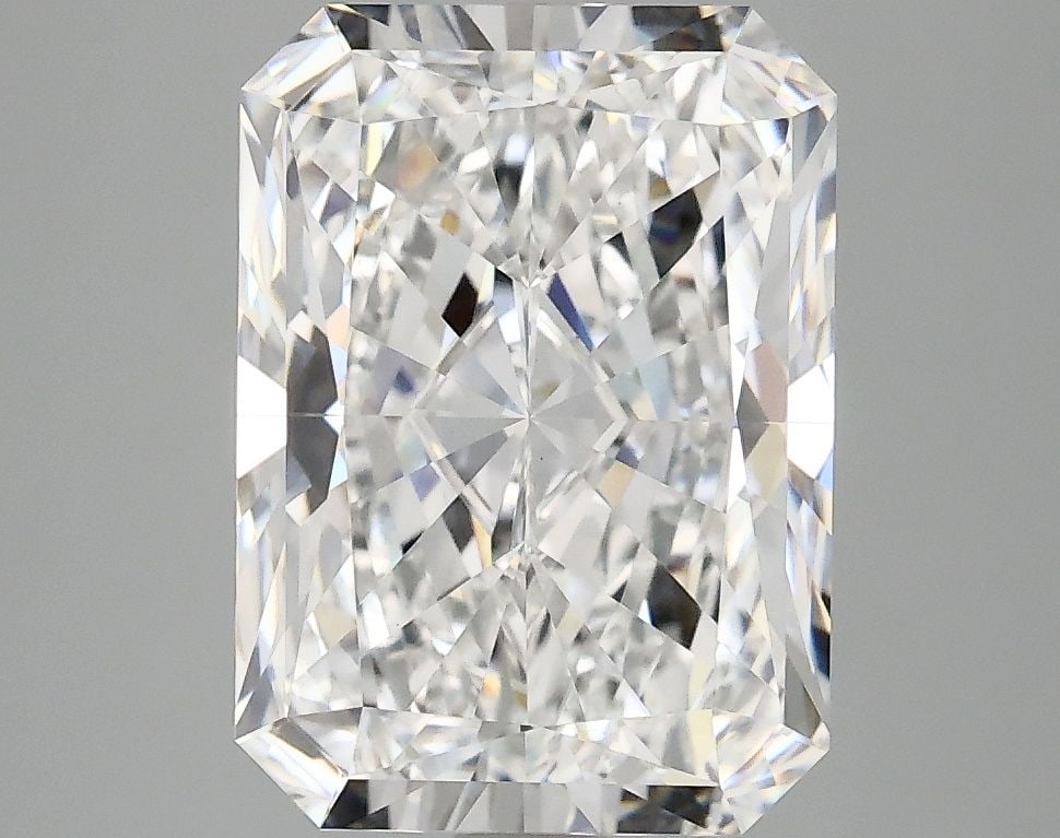 IGI Radiant 3.94ct E VVS2 - Loose Lab Diamond: IGI Radiant 3.94ct E VVS2 - Loose Lab Diamond Item Specifics: Source: This Is A Real Diamond Grown In A Lab Not Mined. Carat: 3.94 Cut: - Color: E Clarity: VVS2 Polish: EX Symmetry: EX Measurements: 1