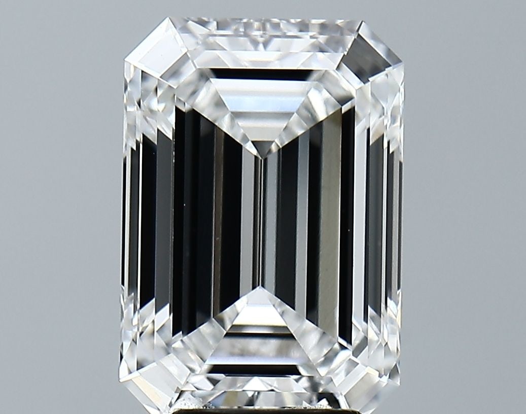 IGI Emerald 5.04ct E VVS2 - Loose Lab Diamond: IGI Emerald 5.04ct E VVS2 - Loose Lab Diamond Item Specifics: Source: This Is A Real Diamond Grown In A Lab Not Mined. Carat: 5.04 Cut: - Color: E Clarity: VVS2 Polish: EX Symmetry: EX Measurements: 1