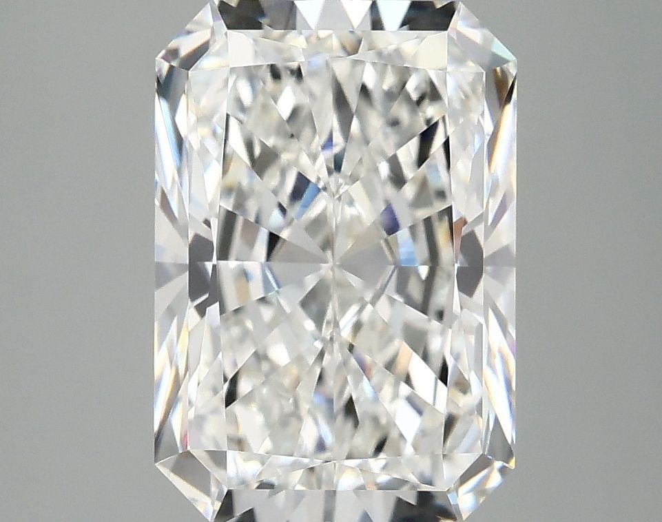 IGI Radiant 4.05ct E VVS2 - Loose Lab Diamond: IGI Radiant 4.05ct E VVS2 - Loose Lab Diamond Item Specifics: Source: This Is A Real Diamond Grown In A Lab Not Mined. Carat: 4.05 Cut: - Color: E Clarity: VVS2 Polish: EX Symmetry: EX Measurements: 1