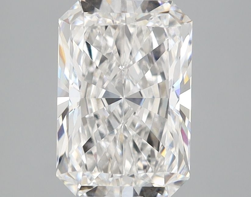 GIA Radiant 2.01ct E VVS2 - Loose Lab Diamond: GIA Radiant 2.01ct E VVS2 - Loose Lab Diamond Item Specifics: Source: This Is A Real Diamond Grown In A Lab Not Mined. Carat: 2.01 Cut: - Color: E Clarity: VVS2 Polish: EX Symmetry: EX Measurements: 9