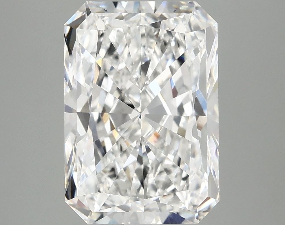 IGI Radiant 4.03ct E VVS2 - Loose Lab Diamond: IGI Radiant 4.03ct E VVS2 - Loose Lab Diamond Item Specifics: Source: This Is A Real Diamond Grown In A Lab Not Mined. Carat: 4.03 Cut: - Color: E Clarity: VVS2 Polish: EX Symmetry: EX Measurements: 1