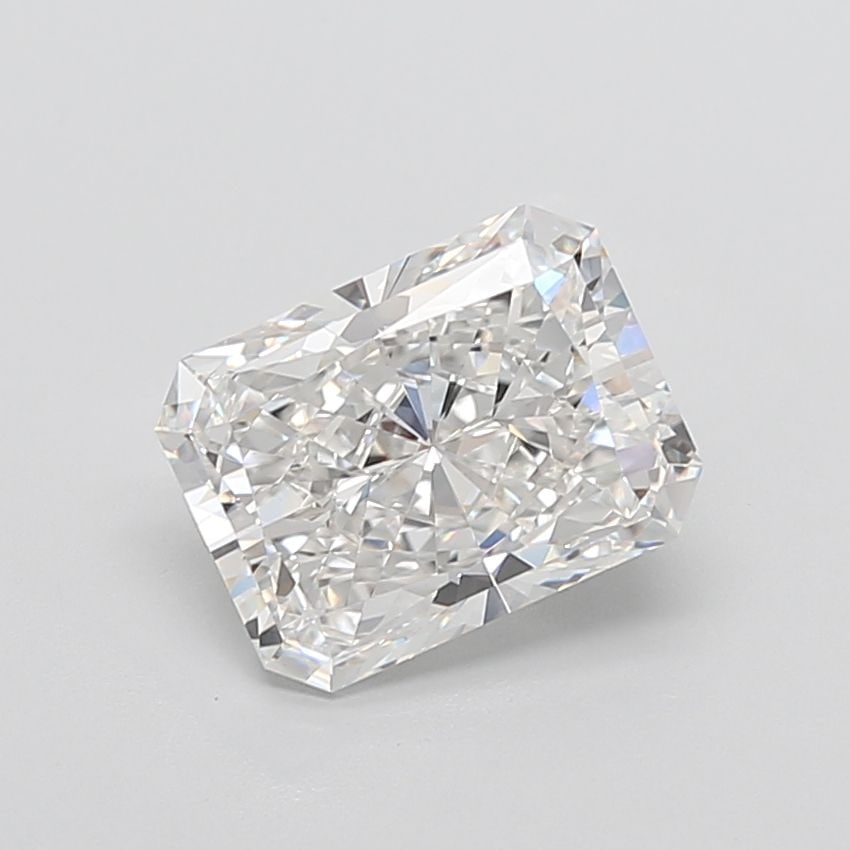 IGI Radiant 4.21ct E VVS2 - Loose Lab Diamond: IGI Radiant 4.21ct E VVS2 - Loose Lab Diamond Item Specifics: Source: This Is A Real Diamond Grown In A Lab Not Mined. Carat: 4.21 Cut: - Color: E Clarity: VVS2 Polish: EX Symmetry: EX Measurements: 1