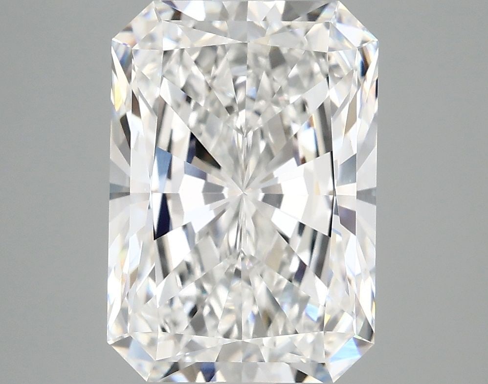 IGI Radiant 4.18ct E VVS2 - Loose Lab Diamond: IGI Radiant 4.18ct E VVS2 - Loose Lab Diamond Item Specifics: Source: This Is A Real Diamond Grown In A Lab Not Mined. Carat: 4.18 Cut: - Color: E Clarity: VVS2 Polish: EX Symmetry: EX Measurements: