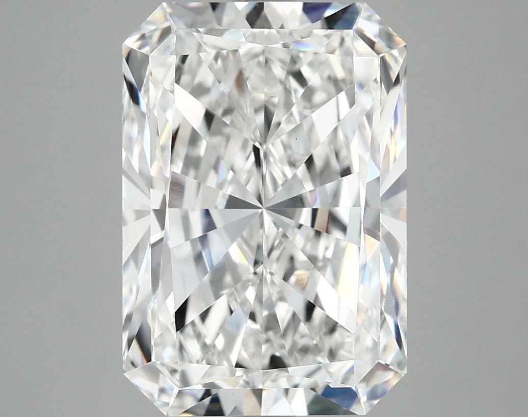 IGI Radiant 5.07ct E VVS2 - Loose Lab Diamond: IGI Radiant 5.07ct E VVS2 - Loose Lab Diamond Item Specifics: Source: This Is A Real Diamond Grown In A Lab Not Mined. Carat: 5.07 Cut: - Color: E Clarity: VVS2 Polish: EX Symmetry: EX Measurements: 1