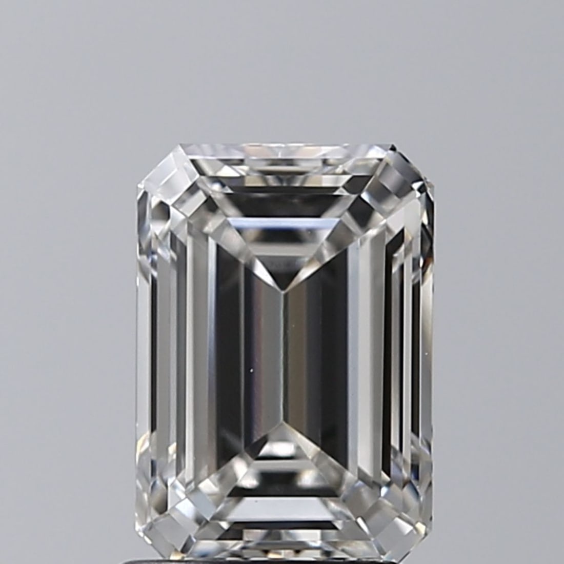 GIA Emerald 1.82ct F VVS2 - Loose Lab Diamond: GIA Emerald 1.82ct F VVS2 - Loose Lab Diamond Item Specifics: Source: This Is A Real Diamond Grown In A Lab Not Mined. Carat: 1.82 Cut: - Color: F Clarity: VVS2 Polish: EX Symmetry: EX Measurements: