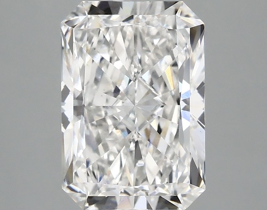 IGI Radiant 3.07ct E VVS2 - Loose Lab Diamond: IGI Radiant 3.07ct E VVS2 - Loose Lab Diamond Item Specifics: Source: This Is A Real Diamond Grown In A Lab Not Mined. Carat: 3.07 Cut: - Color: E Clarity: VVS2 Polish: EX Symmetry: EX Measurements: 1