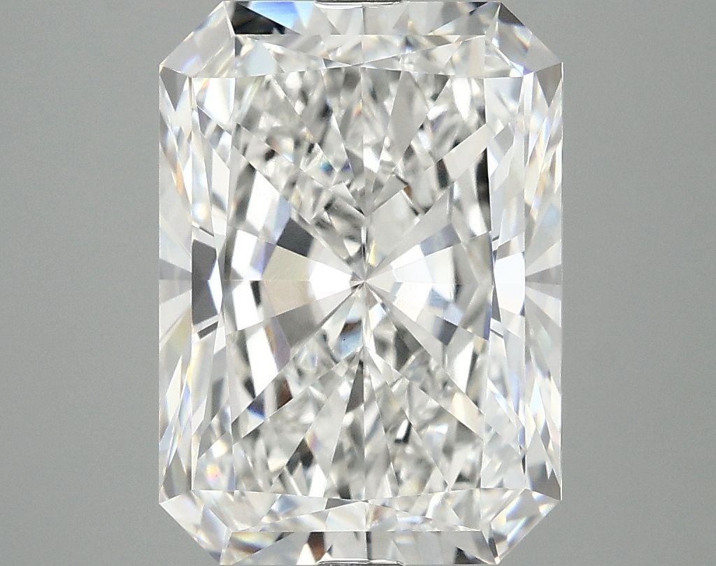 IGI Radiant 4.92ct E VVS2 - Loose Lab Diamond: IGI Radiant 4.92ct E VVS2 - Loose Lab Diamond Item Specifics: Source: This Is A Real Diamond Grown In A Lab Not Mined. Carat: 4.92 Cut: - Color: E Clarity: VVS2 Polish: EX Symmetry: EX Measurements: 1