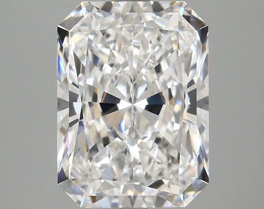 IGI Radiant 3.09ct E VVS2 - Loose Lab Diamond: IGI Radiant 3.09ct E VVS2 - Loose Lab Diamond Item Specifics: Source: This Is A Real Diamond Grown In A Lab Not Mined. Carat: 3.09 Cut: - Color: E Clarity: VVS2 Polish: EX Symmetry: EX Measurements: 9