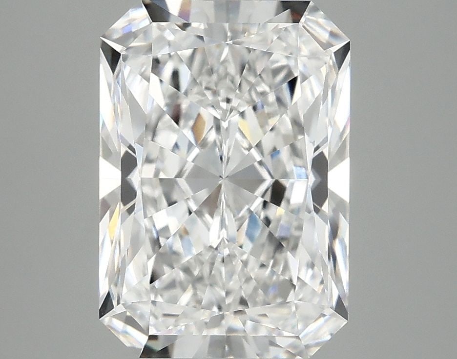 IGI Radiant 3.88ct E VVS2 - Loose Lab Diamond: IGI Radiant 3.88ct E VVS2 - Loose Lab Diamond Item Specifics: Source: This Is A Real Diamond Grown In A Lab Not Mined. Carat: 3.88 Cut: - Color: E Clarity: VVS2 Polish: EX Symmetry: EX Measurements: 1