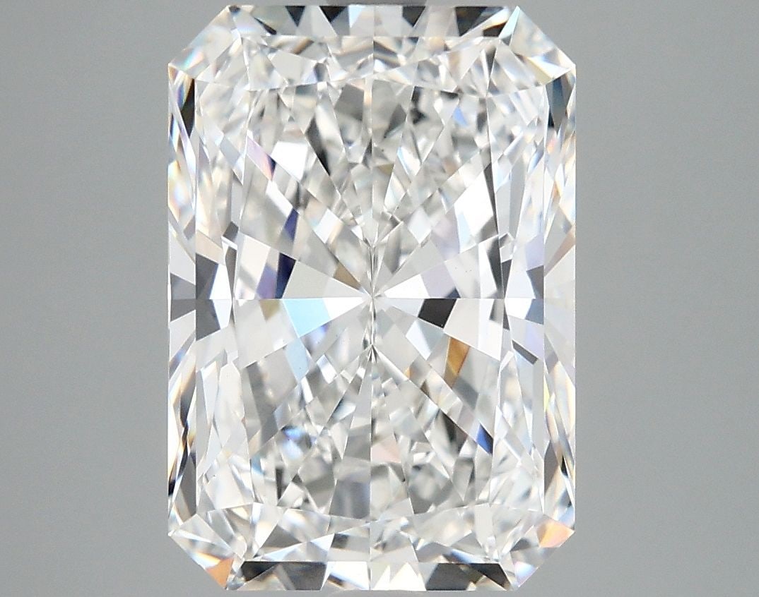 IGI Radiant 5.0ct E VVS2 - Loose Lab Diamond: IGI Radiant 5.0ct E VVS2 - Loose Lab Diamond Item Specifics: Source: This Is A Real Diamond Grown In A Lab Not Mined. Carat: 5.0 Cut: - Color: E Clarity: VVS2 Polish: EX Symmetry: EX Measurements: 12.