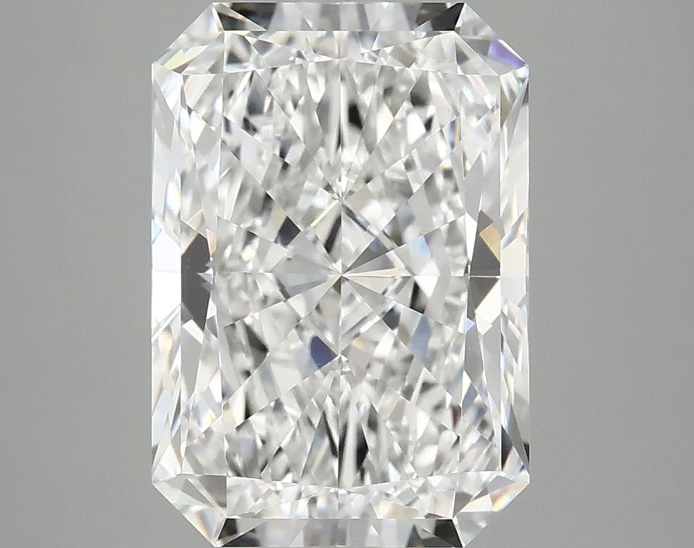 IGI Radiant 4.18ct E VVS2 - Loose Lab Diamond: IGI Radiant 4.18ct E VVS2 - Loose Lab Diamond Item Specifics: Source: This Is A Real Diamond Grown In A Lab Not Mined. Carat: 4.18 Cut: - Color: E Clarity: VVS2 Polish: EX Symmetry: EX Measurements: