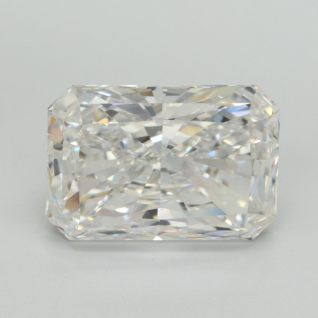 IGI Radiant 10.09ct E VVS2 - Loose Lab Diamond: IGI Radiant 10.09ct E VVS2 - Loose Lab Diamond Item Specifics: Source: This Is A Real Diamond Grown In A Lab Not Mined. Carat: 10.09 Cut: - Color: E Clarity: VVS2 Polish: EX Symmetry: EX Measurements: