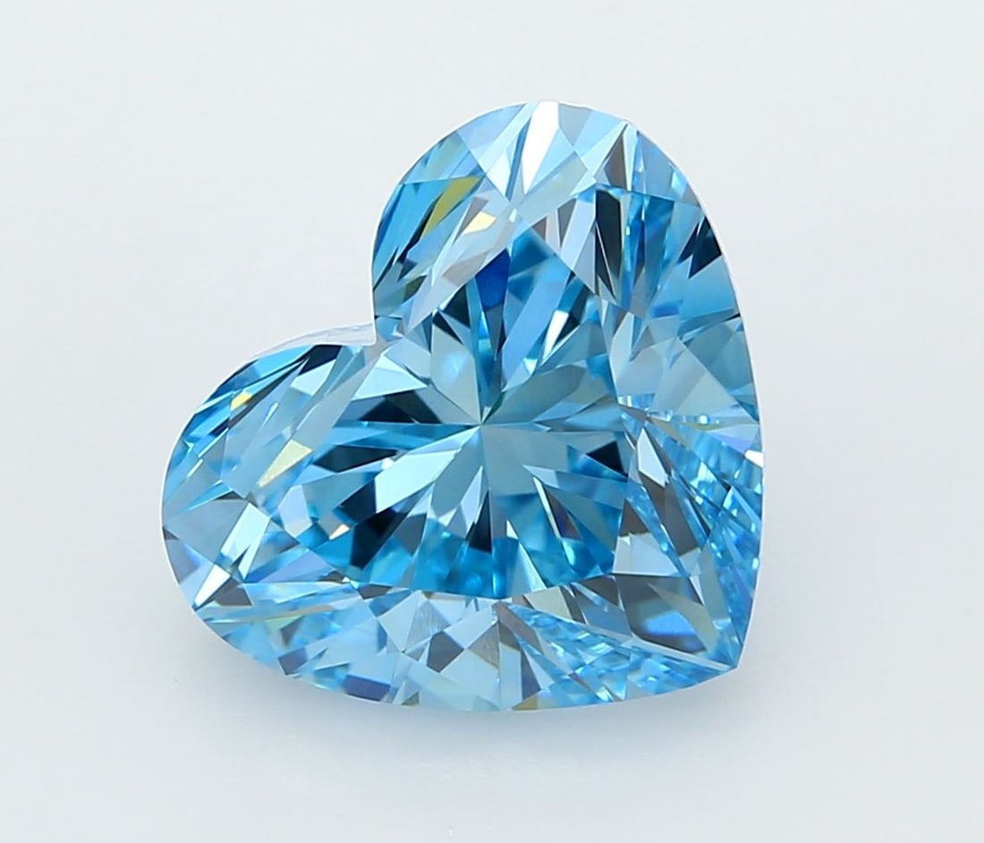 IGI Heart 5.04ct Fancy Vivid Blue VVS2 - Loose Lab Diamond: IGI Heart 5.04ct Fancy Vivid Blue VVS2 - Loose Lab Diamond Item Specifics: Source: This Is A Real Diamond Grown In A Lab Not Mined. Carat: 5.04 Cut: - Color: Fancy Vivid Blue Clarity: VVS2 Polish: EX 