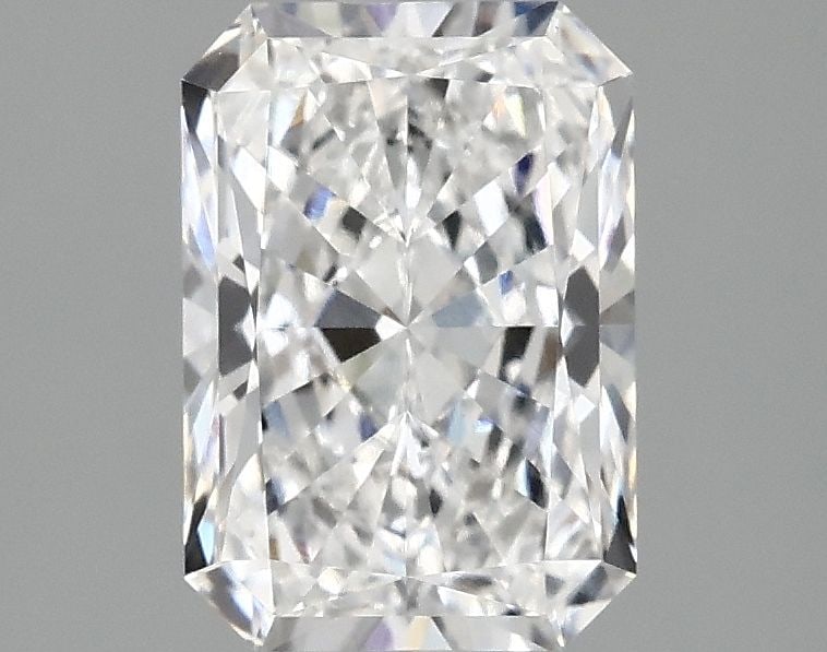 IGI Radiant 2.01ct E VVS2 - Loose Lab Diamond: IGI Radiant 2.01ct E VVS2 - Loose Lab Diamond Item Specifics: Source: This Is A Real Diamond Grown In A Lab Not Mined. Carat: 2.01 Cut: - Color: E Clarity: VVS2 Polish: EX Symmetry: EX Measurements: 8