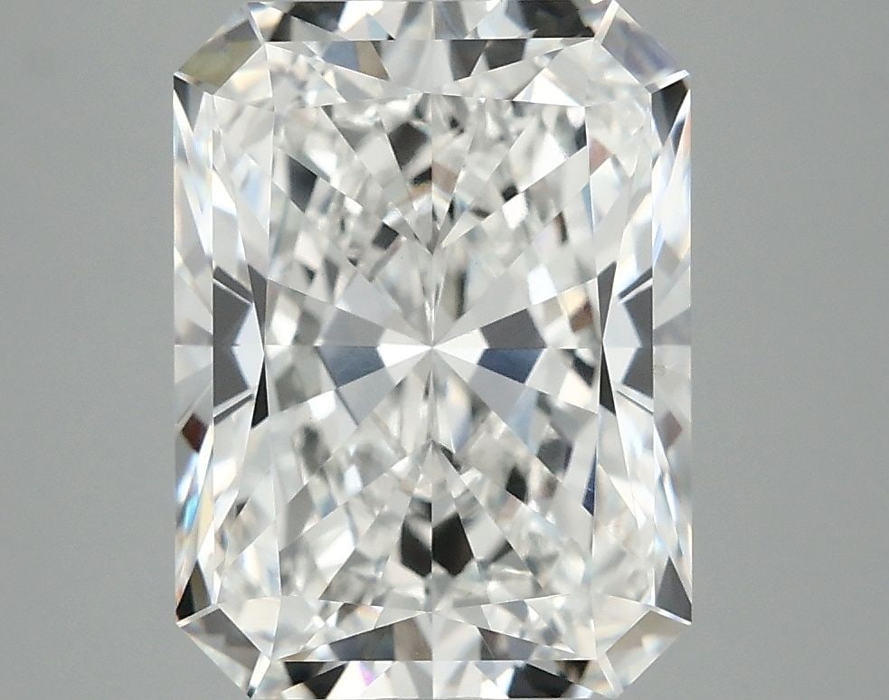 IGI Radiant 5.08ct E VVS2 - Loose Lab Diamond: IGI Radiant 5.08ct E VVS2 - Loose Lab Diamond Item Specifics: Source: This Is A Real Diamond Grown In A Lab Not Mined. Carat: 5.08 Cut: - Color: E Clarity: VVS2 Polish: EX Symmetry: EX Measurements: