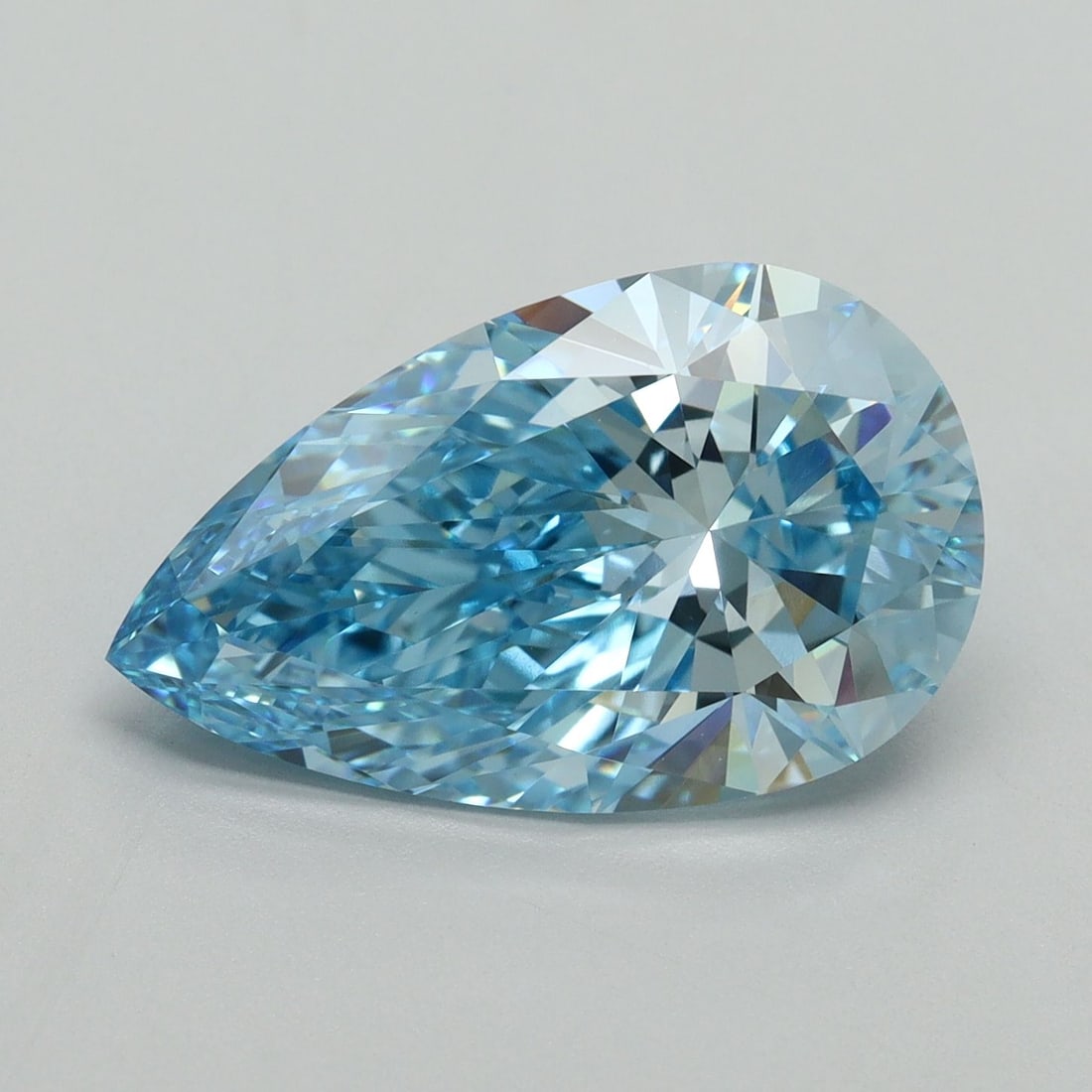IGI Pear 5.04ct Fancy Vivid Blue VVS2 - Loose Lab Diamond: IGI Pear 5.04ct Fancy Vivid Blue VVS2 - Loose Lab Diamond Item Specifics: Source: This Is A Real Diamond Grown In A Lab Not Mined. Carat: 5.04 Cut: - Color: Fancy Vivid Blue Clarity: VVS2 Polish: EX