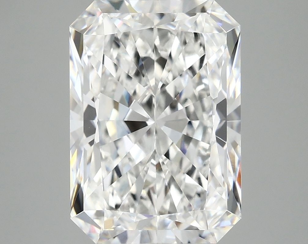 IGI Radiant 4.19ct D VVS2 - Loose Lab Diamond: IGI Radiant 4.19ct D VVS2 - Loose Lab Diamond Item Specifics: Source: This Is A Real Diamond Grown In A Lab Not Mined. Carat: 4.19 Cut: - Color: D Clarity: VVS2 Polish: EX Symmetry: EX Measurements: 1
