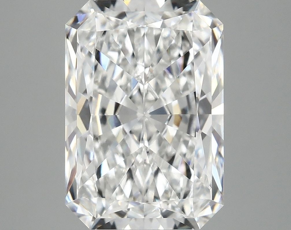IGI Radiant 4.08ct D VVS2 - Loose Lab Diamond: IGI Radiant 4.08ct D VVS2 - Loose Lab Diamond Item Specifics: Source: This Is A Real Diamond Grown In A Lab Not Mined. Carat: 4.08 Cut: - Color: D Clarity: VVS2 Polish: EX Symmetry: EX Measurements: