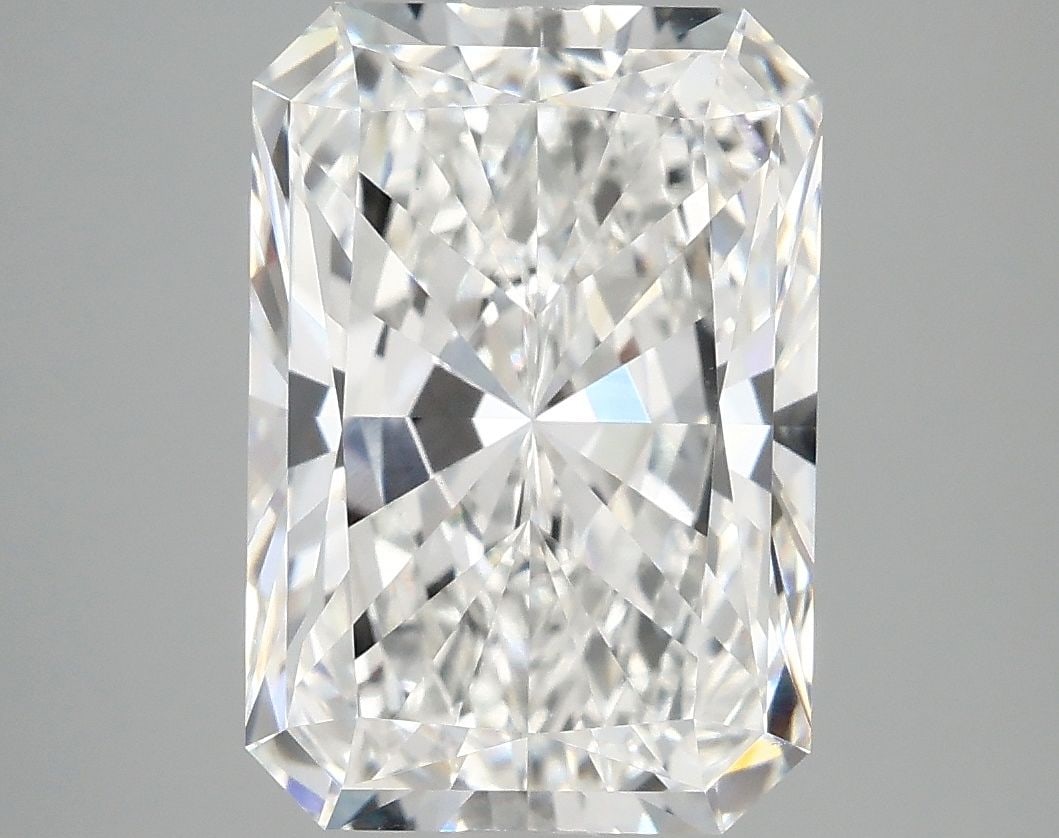 IGI Radiant 5.07ct E VVS2 - Loose Lab Diamond: IGI Radiant 5.07ct E VVS2 - Loose Lab Diamond Item Specifics: Source: This Is A Real Diamond Grown In A Lab Not Mined. Carat: 5.07 Cut: - Color: E Clarity: VVS2 Polish: EX Symmetry: EX Measurements: 1