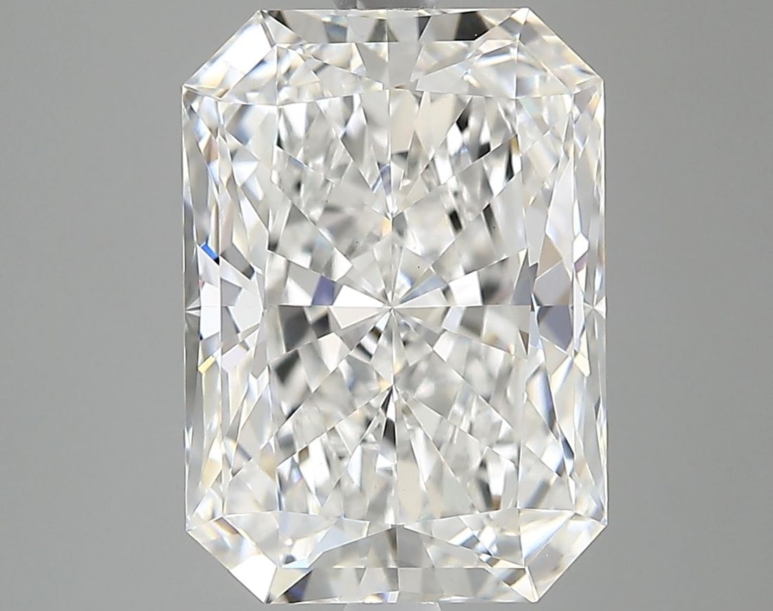IGI Radiant 4.1ct E VVS2 - Loose Lab Diamond: IGI Radiant 4.1ct E VVS2 - Loose Lab Diamond Item Specifics: Source: This Is A Real Diamond Grown In A Lab Not Mined. Carat: 4.1 Cut: - Color: E Clarity: VVS2 Polish: EX Symmetry: EX Measurements: 11.