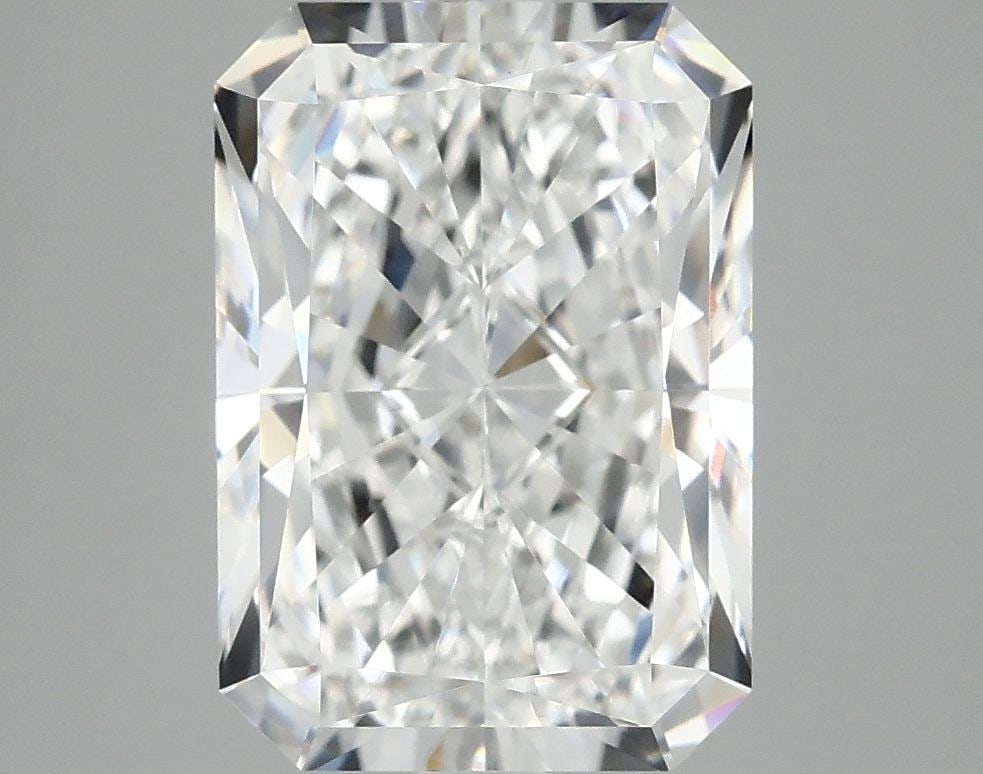 IGI Radiant 4.05ct E VVS2 - Loose Lab Diamond: IGI Radiant 4.05ct E VVS2 - Loose Lab Diamond Item Specifics: Source: This Is A Real Diamond Grown In A Lab Not Mined. Carat: 4.05 Cut: - Color: E Clarity: VVS2 Polish: EX Symmetry: EX Measurements: 1