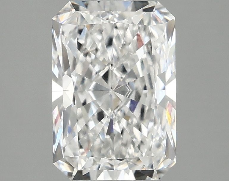 IGI Radiant 2.07ct E VVS2 - Loose Lab Diamond: IGI Radiant 2.07ct E VVS2 - Loose Lab Diamond Item Specifics: Source: This Is A Real Diamond Grown In A Lab Not Mined. Carat: 2.07 Cut: - Color: E Clarity: VVS2 Polish: EX Symmetry: EX Measurements: 9