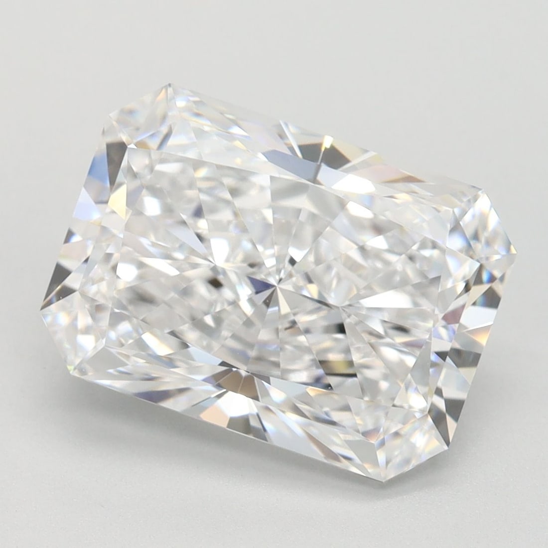 GCAL Radiant 4.55ct D VVS1 - Loose Lab Diamond: GCAL Radiant 4.55ct D VVS1 - Loose Lab Diamond Item Specifics: Source: This Is A Real Diamond Grown In A Lab Not Mined. Carat: 4.55 Cut: - Color: D Clarity: VVS1 Polish: EX Symmetry: EX Measurements: 