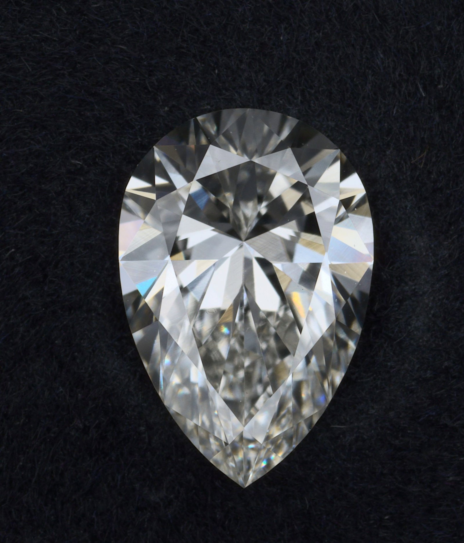 IGI Pear 0.86ct H VVS2 - Loose Lab Diamond: IGI Pear 0.86ct H VVS2 - Loose Lab Diamond Item Specifics: Source: This Is A Real Diamond Grown In A Lab Not Mined. Carat: 0.86 Cut: - Color: H Clarity: VVS2 Polish: VG Symmetry: VG Measurements:
